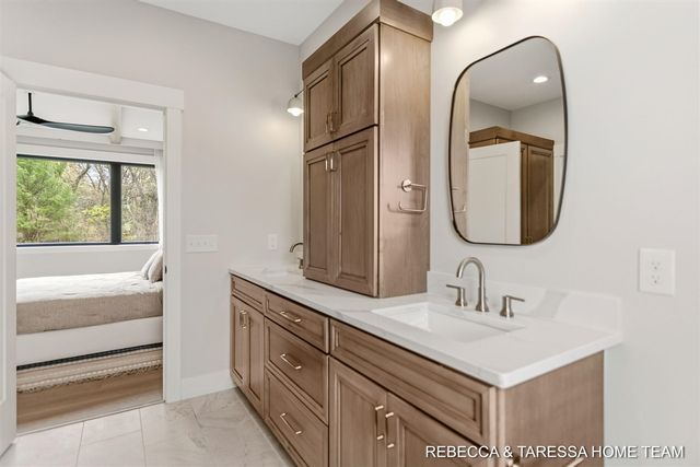 400 Sabine Drive 8, Muskegon, MI 49442