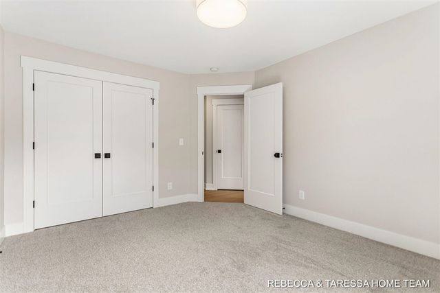 400 Sabine Drive 8, Muskegon, MI 49442