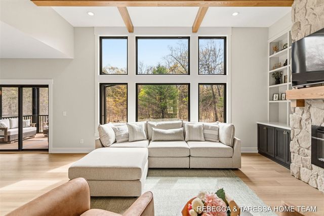 400 Sabine Drive 8, Muskegon, MI 49442