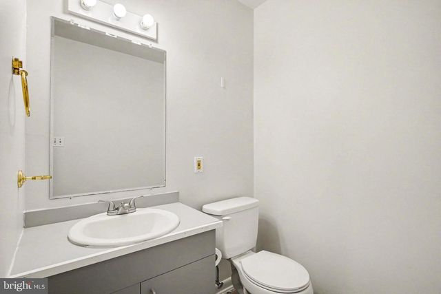 2170 TWIGDEN CT, York, PA 17403