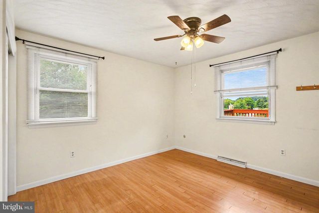 2170 TWIGDEN CT, York, PA 17403