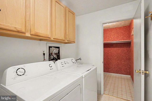2170 TWIGDEN CT, York, PA 17403