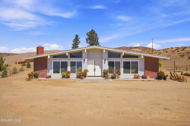 40051 W 72nd Street, Leona Valley, CA 93551