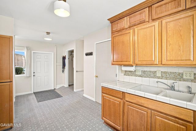 40051 W 72nd Street, Leona Valley, CA 93551