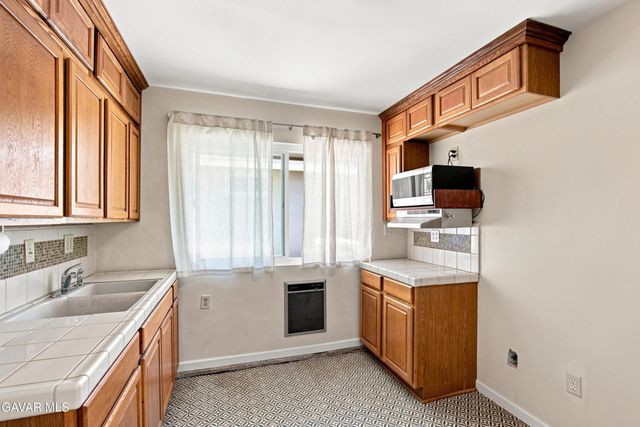 40051 W 72nd Street, Leona Valley, CA 93551