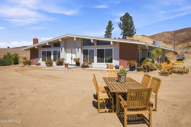 40051 W 72nd Street, Leona Valley, CA 93551