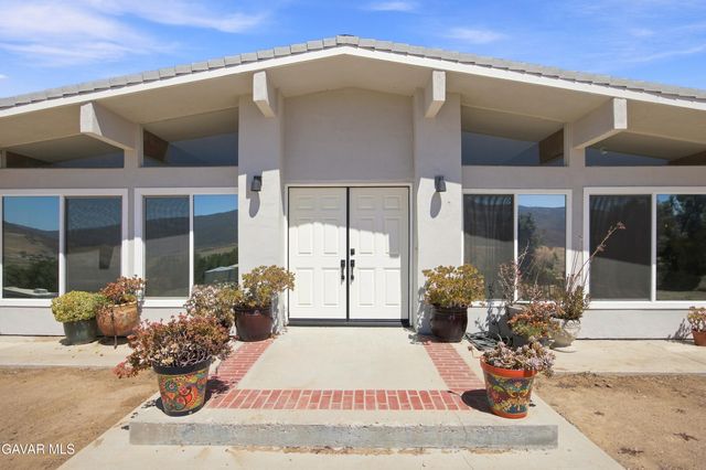 40051 W 72nd Street, Leona Valley, CA 93551