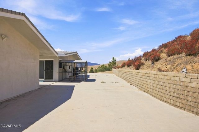 40051 W 72nd Street, Leona Valley, CA 93551