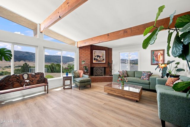 40051 W 72nd Street, Leona Valley, CA 93551