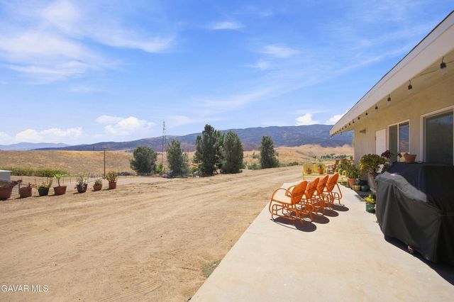 40051 W 72nd Street, Leona Valley, CA 93551