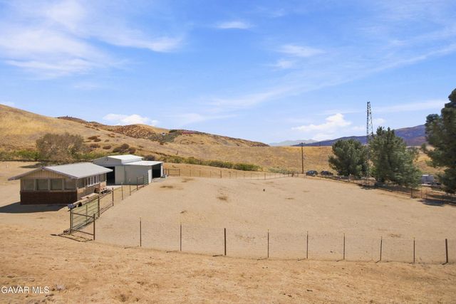 40051 W 72nd Street, Leona Valley, CA 93551