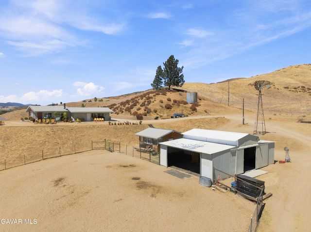 40051 W 72nd Street, Leona Valley, CA 93551