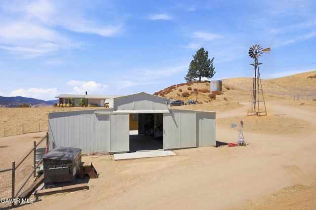 40051 W 72nd Street, Leona Valley, CA 93551