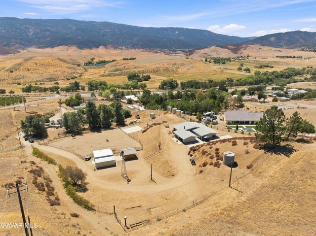 40051 W 72nd Street, Leona Valley, CA 93551