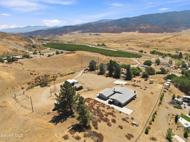 40051 W 72nd Street, Leona Valley, CA 93551
