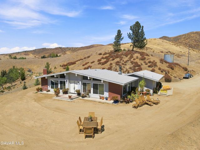40051 W 72nd Street, Leona Valley, CA 93551