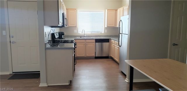 5250 Rainbow 2077, Las Vegas, NV 89118