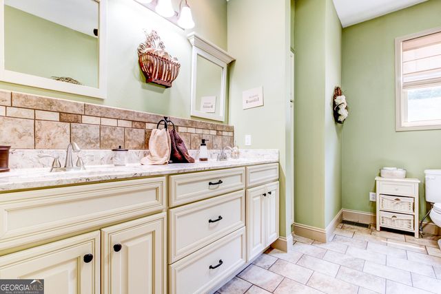 185 Hill Crest Court, Wedowee, AL 36278