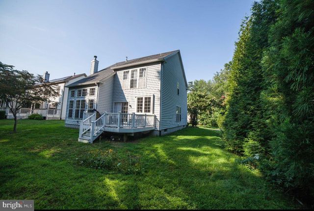 9616 LARKVIEW CT, Fairfax Station, VA 22039