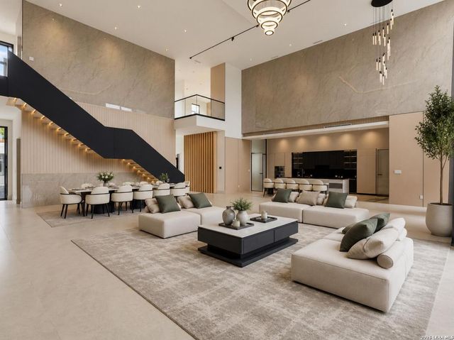 59 Via Aragon, San Antonio, TX 78257