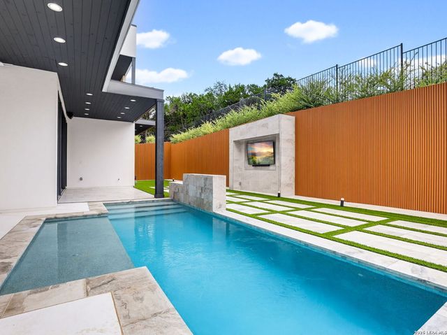 59 Via Aragon, San Antonio, TX 78257