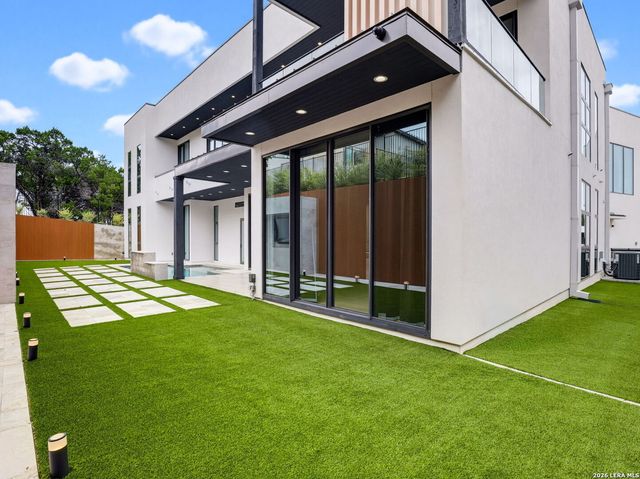 59 Via Aragon, San Antonio, TX 78257