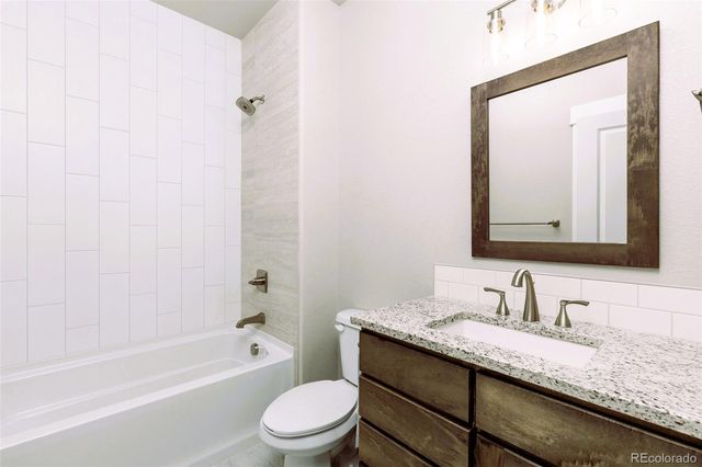 5 Annie Lane, Keenesburg, CO 80643