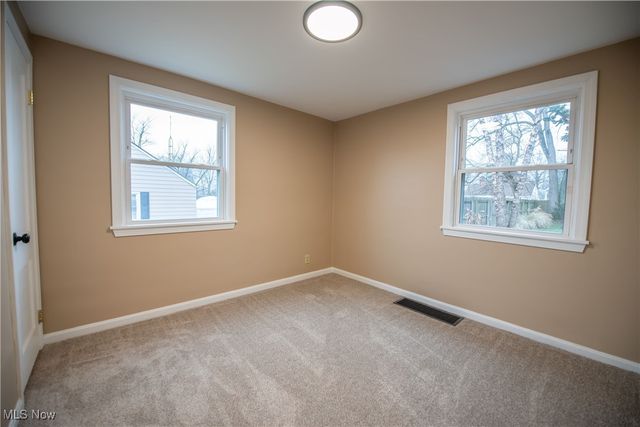 226 Hawthorne Avenue NE, Massillon, OH 44646