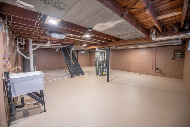 226 Hawthorne Avenue NE, Massillon, OH 44646