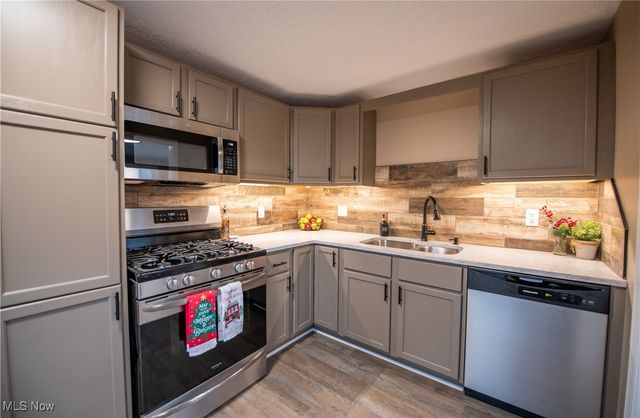 226 Hawthorne Avenue NE, Massillon, OH 44646