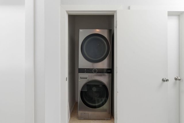 1117 W 17th Street, Houston, TX 77008