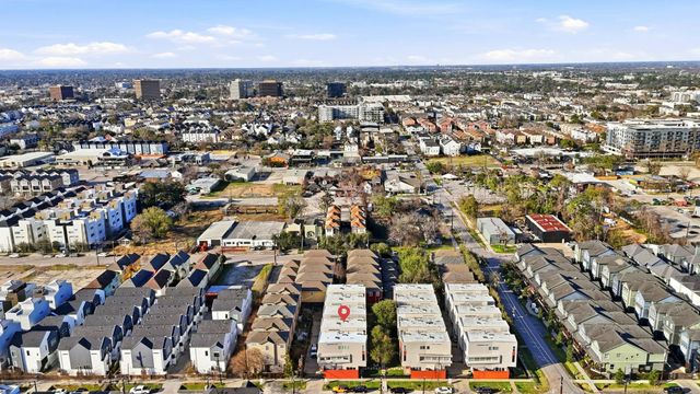 1117 W 17th Street, Houston, TX 77008