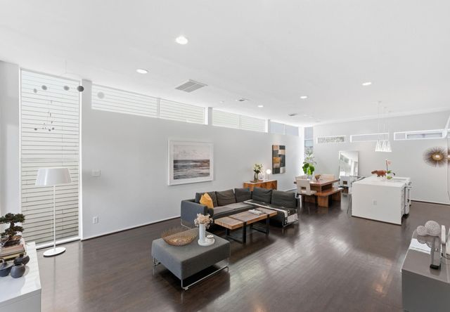 1117 W 17th Street, Houston, TX 77008