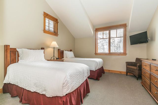 12381 Lookout Loop # F13-5, Truckee, CA 96161