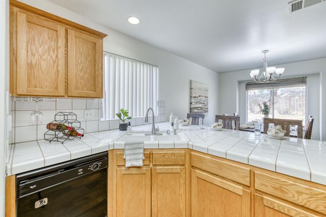 6564 N State Street, Fresno, CA 93722