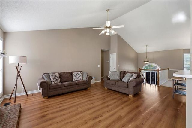 305 Chesapeake Ridge, Woodstock, GA 30189