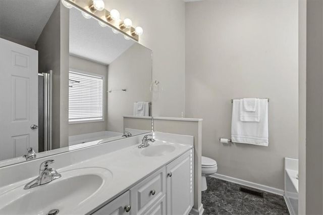 305 Chesapeake Ridge, Woodstock, GA 30189