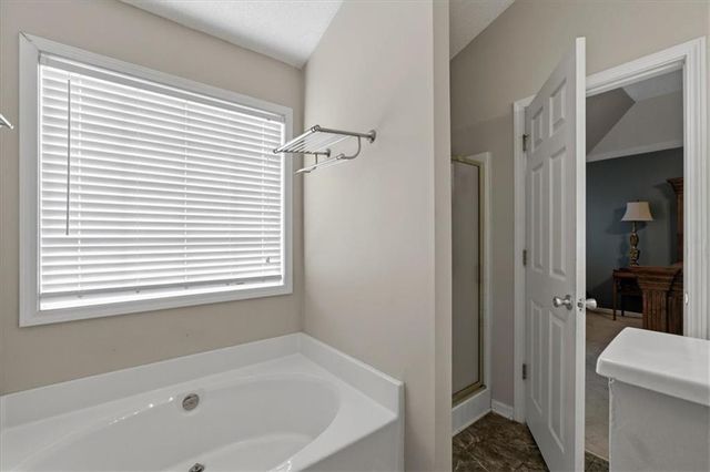 305 Chesapeake Ridge, Woodstock, GA 30189