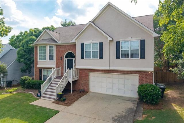 305 Chesapeake Ridge, Woodstock, GA 30189