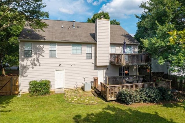 305 Chesapeake Ridge, Woodstock, GA 30189