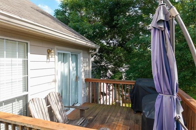 305 Chesapeake Ridge, Woodstock, GA 30189