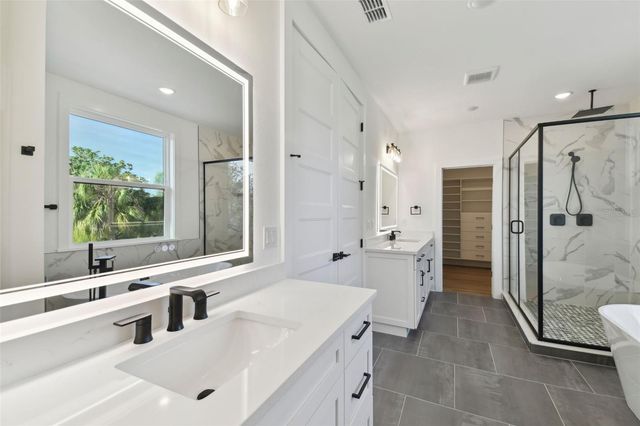 2923 W ELROD AVENUE, Tampa, FL 33611