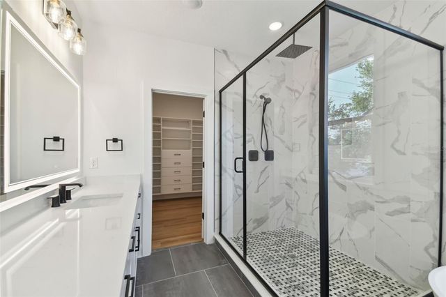 2923 W ELROD AVENUE, Tampa, FL 33611