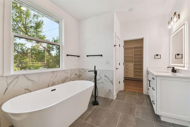 2923 W ELROD AVENUE, Tampa, FL 33611