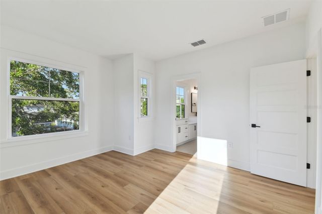 2923 W ELROD AVENUE, Tampa, FL 33611