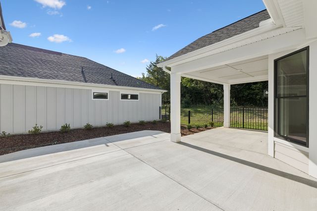 412 Gooding Blvd, Smyrna, TN 37167