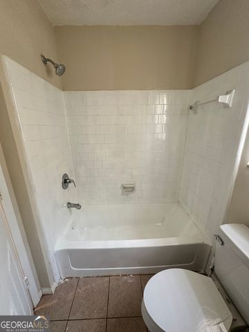 1011 Hampton Hill Court, Lawrenceville, GA 30044