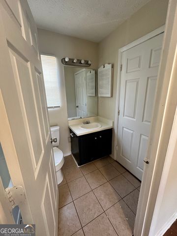 1011 Hampton Hill Court, Lawrenceville, GA 30044