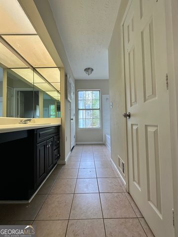 1011 Hampton Hill Court, Lawrenceville, GA 30044