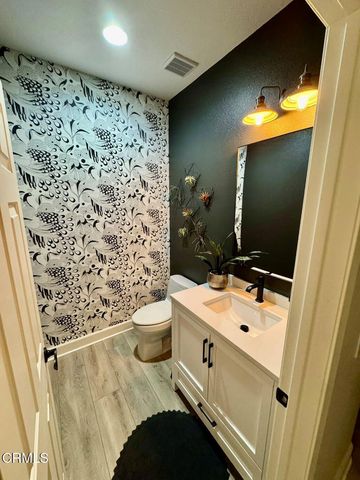 24014 Park Lane, Valencia, CA 91354